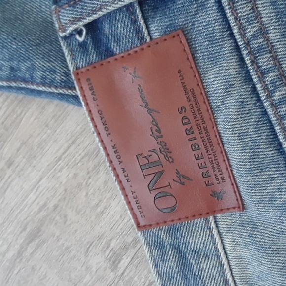 ONE TEASPOON..PAINTED FREEBIRDS..SIZE 28/27... - Picture 8 of 9